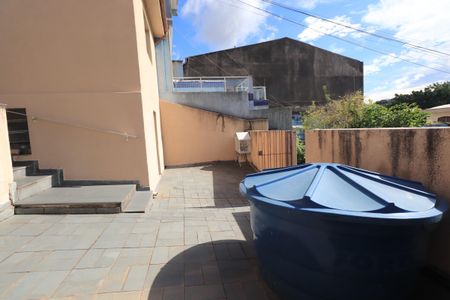 Casa à venda com 274m², 2 quartos e 1 vagaQuintal