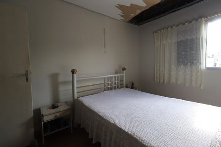 Casa à venda com 274m², 2 quartos e 1 vagaQuarto 2