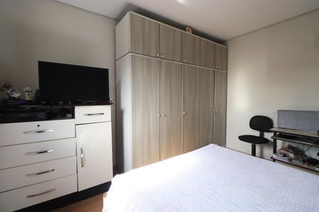 Casa à venda com 274m², 2 quartos e 1 vagaQuarto 2