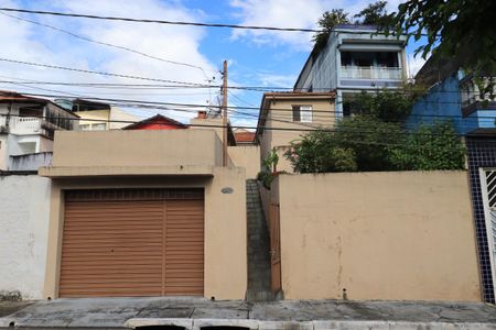 Casa à venda com 274m², 2 quartos e 1 vagaFachada