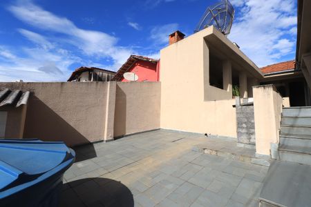 Casa à venda com 274m², 2 quartos e 1 vagaQuintal