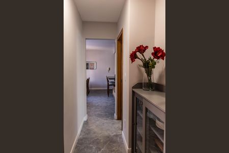 Apartamento à venda com 65m², 3 quartos e 2 vagasCorredor