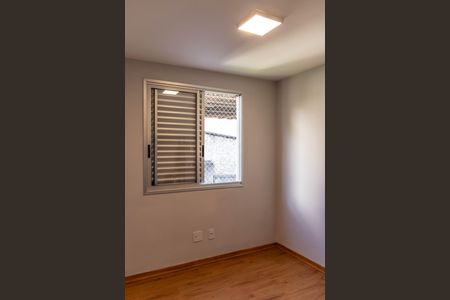 Apartamento à venda com 65m², 3 quartos e 2 vagasQuarto 2