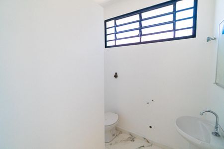 Casa à venda com 286m², 3 quartos e 5 vagasBanheiro Social