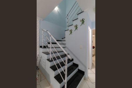 Sala de casa de condomínio à venda com 2 quartos, 70m² em Burgo Paulista, São Paulo