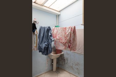 Casa de condomínio à venda com 70m², 2 quartos e 1 vagaÁrea de Serviço