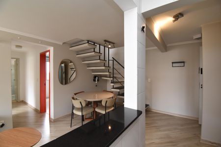 v de apartamento para alugar com 3 quartos, 135m² em Cabral, Curitiba