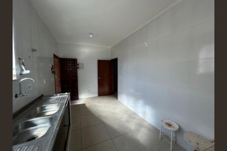 Casa para alugar com 200m², 3 quartos e 2 vagasCozinha