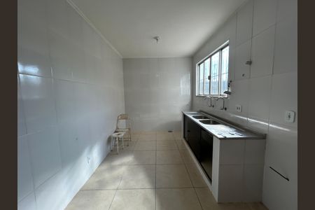 Casa para alugar com 200m², 3 quartos e 2 vagasCozinha