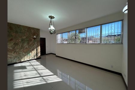 Sala de casa para alugar com 3 quartos, 200m² em Praça Seca, Rio de Janeiro