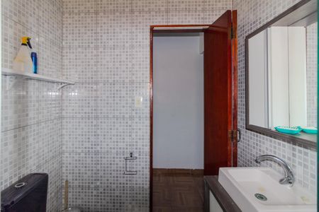 Casa à venda com 155m², 4 quartos e 2 vagasBanheiro 3