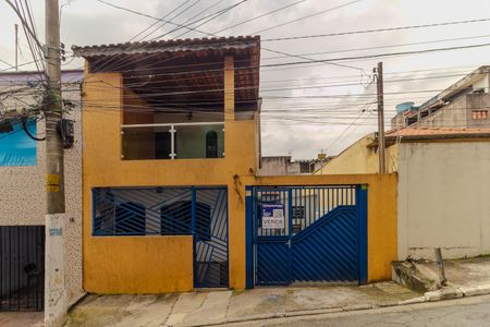 Casa à venda com 155m², 4 quartos e 2 vagasFachada