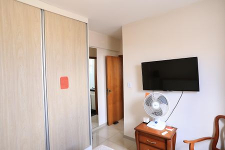 Apartamento para alugar com 195m², 3 quartos e 3 vagas Apartamento para alugar com 195m², 3 quartos e 3 vagasSuíte