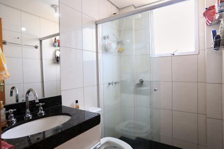 Apartamento para alugar com 195m², 3 quartos e 3 vagas Apartamento para alugar com 195m², 3 quartos e 3 vagasBanheiro da Suíte