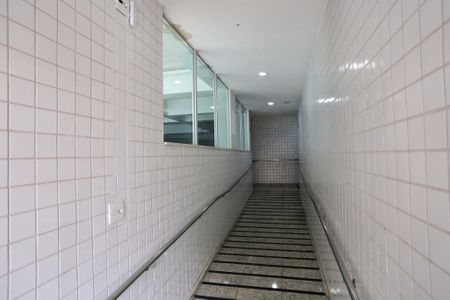 Apartamento para alugar com 195m², 3 quartos e 3 vagas Apartamento para alugar com 195m², 3 quartos e 3 vagasEntrada