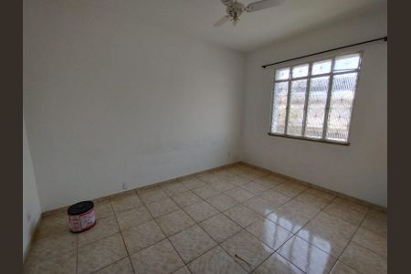 Quarto de casa para alugar com 5 quartos, 300m² em Senador Camará, Rio de Janeiro