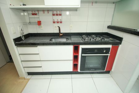 Apartamento à venda com 57m², 2 quartos e 1 vagaCozinha