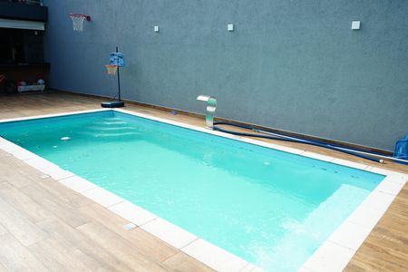 Casa à venda com 226m², 3 quartos e 2 vagasPiscina