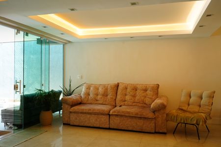 Casa à venda com 226m², 3 quartos e 2 vagasSala