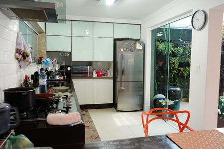 Casa à venda com 226m², 3 quartos e 2 vagasCozinha