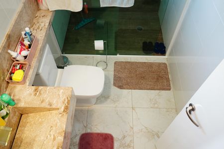Casa à venda com 226m², 3 quartos e 2 vagasBanheiro da Suíte 2