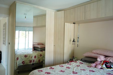 Casa à venda com 226m², 3 quartos e 2 vagasSuíte 2