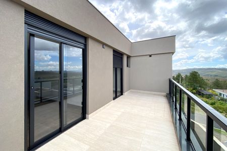 Casa de condomínio à venda com 470m², 4 quartos e 3 vagasVaranda das Suites 2 e 3