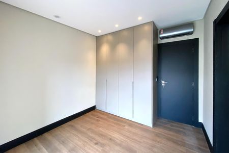 Casa de condomínio à venda com 470m², 4 quartos e 3 vagasSuite 4