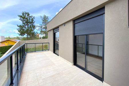 Casa de condomínio à venda com 470m², 4 quartos e 3 vagasVaranda das Suites 2 e 3