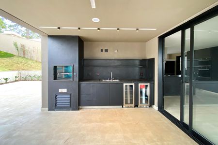 Casa de condomínio à venda com 470m², 4 quartos e 3 vagas Casa de condomínio à venda com 470m², 4 quartos e 3 vagasEspaço Gourmet