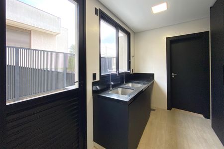 Casa de condomínio à venda com 470m², 4 quartos e 3 vagasÁrea de Serviço