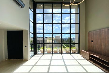 Casa de condomínio à venda com 470m², 4 quartos e 3 vagasSala