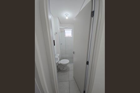 Banheiro de apartamento para alugar com 2 quartos, 43m² em Jardim Jacinto, Jacareí