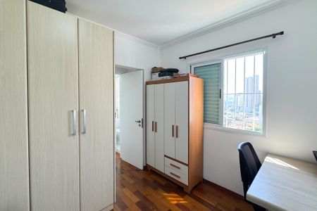 Apartamento à venda com 70m², 2 quartos e 2 vagasQuarto 