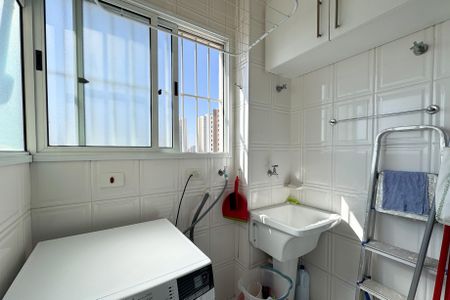 Apartamento à venda com 70m², 2 quartos e 2 vagasÁrea de Serviço