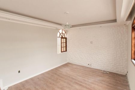 Casa para alugar com 130m², 3 quartos e 1 vagaSala