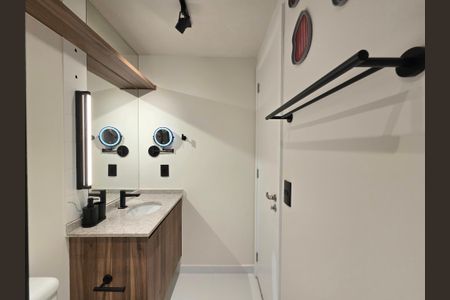 Apartamento para alugar com 30m², 1 quarto e sem vaga Apartamento para alugar com 30m², 1 quarto e sem vagaBanheiro da Suíte
