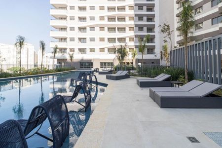 Apartamento para alugar com 30m², 1 quarto e sem vaga Apartamento para alugar com 30m², 1 quarto e sem vagaÁrea comum - Piscina
