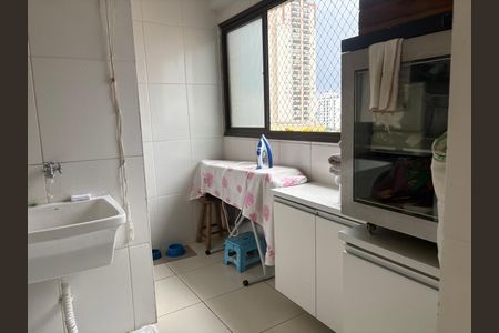Apartamento para alugar com 132m², 3 quartos e 1 vagaÁrea de serviço