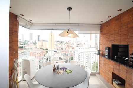 Apartamento à venda com 63m², 2 quartos e 1 vagaSala / Cozinha - Varanda