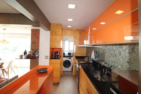 Apartamento à venda com 63m², 2 quartos e 1 vagaSala / Cozinha