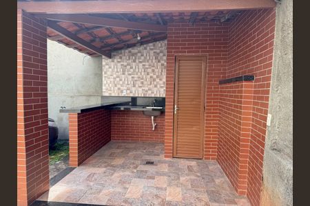 Apartamento para alugar com 60m², 2 quartos e 1 vaga Apartamento para alugar com 60m², 2 quartos e 1 vagaÁrea comum - Churrasqueira