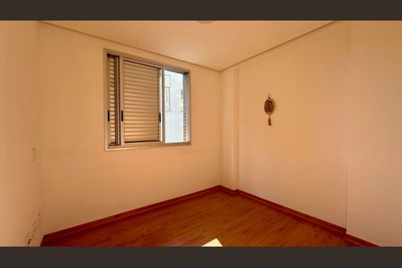 Apartamento à venda com 200m², 3 quartos e 2 vagasQuarto 