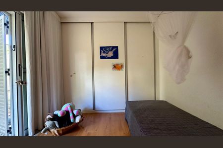 Apartamento à venda com 238m², 3 quartos e 2 vagasQuarto 