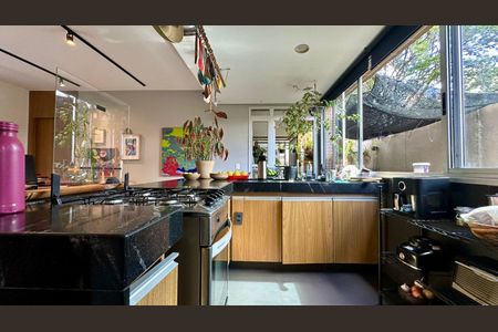 Apartamento à venda com 238m², 3 quartos e 2 vagasCozinha 