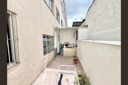 Apartamento à venda com 52m², 1 quarto e sem vagaQuintal