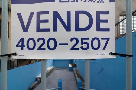 Casa à venda com 21m², 3 quartos e sem vagaPlaquinha
