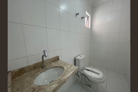 Casa à venda com 145m², 3 quartos e 2 vagasBanheiro 3