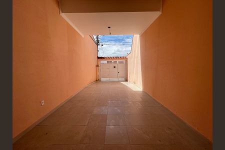 Casa à venda com 145m², 3 quartos e 2 vagasGaragem