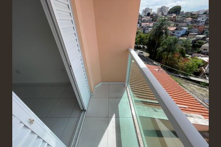 Casa à venda com 145m², 3 quartos e 2 vagasVaranda do quarto 1